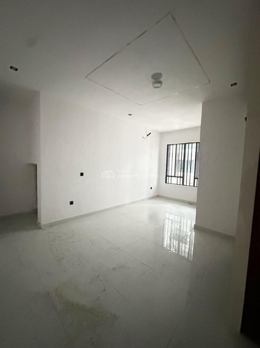 2 Bedroom Apartment, Vgc, Lekki, Lagos, Block of Flats for Sale