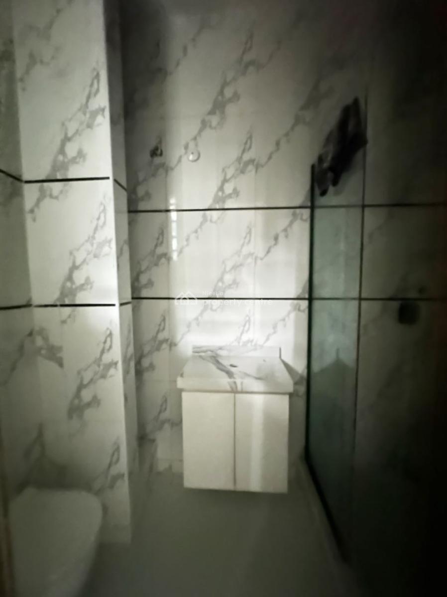 2 Bedroom Apartment, Vgc, Lekki, Lagos, Block of Flats for Sale