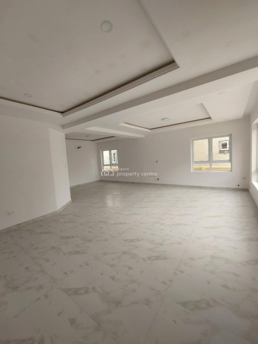 6bedroom Detached House at Lekki, Western Foreshore Estate, Osapa, Lekki, Lagos, Detached Duplex for Sale