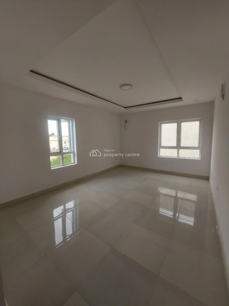 6bedroom Detached House at Lekki, Western Foreshore Estate, Osapa, Lekki, Lagos, Detached Duplex for Sale