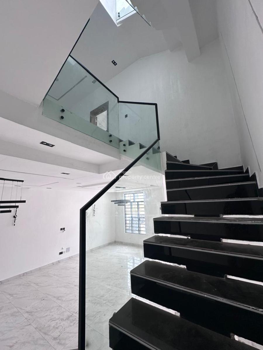 Jumbo Size 4 Bedroom Duplex, Chevron, Lekki, Lagos, Semi-detached Duplex for Sale