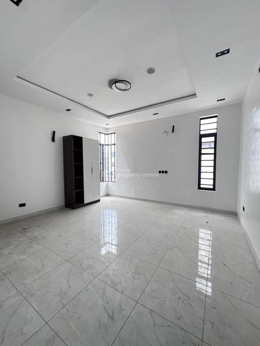 Jumbo Size 4 Bedroom Duplex, Chevron, Lekki, Lagos, Semi-detached Duplex for Sale