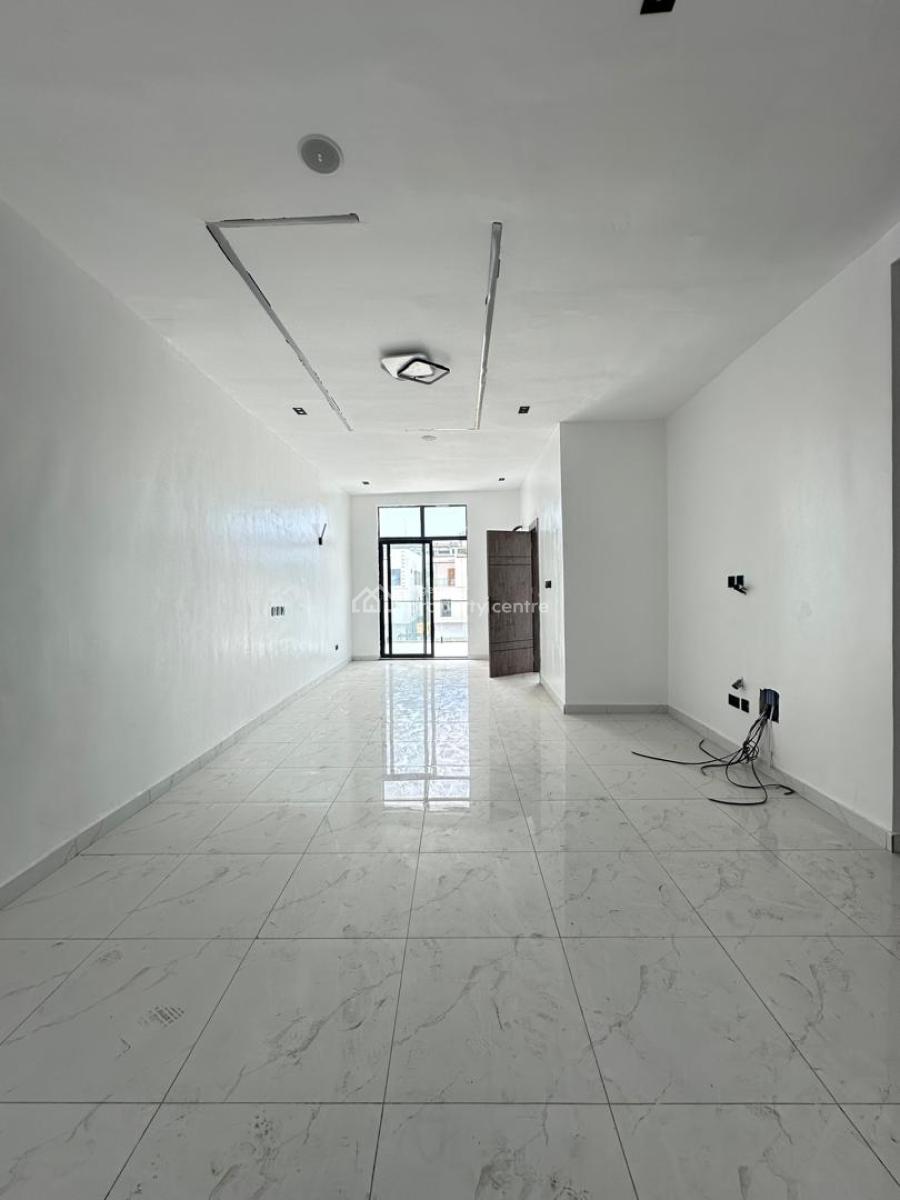 Jumbo Size 4 Bedroom Duplex, Chevron, Lekki, Lagos, Semi-detached Duplex for Sale