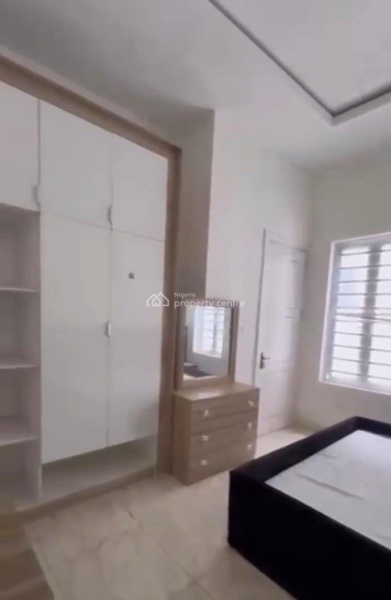 2 Bedroom Apartment, Oral Estate, Lekki Expressway, Lekki, Lagos, Flat / Apartment for Rent