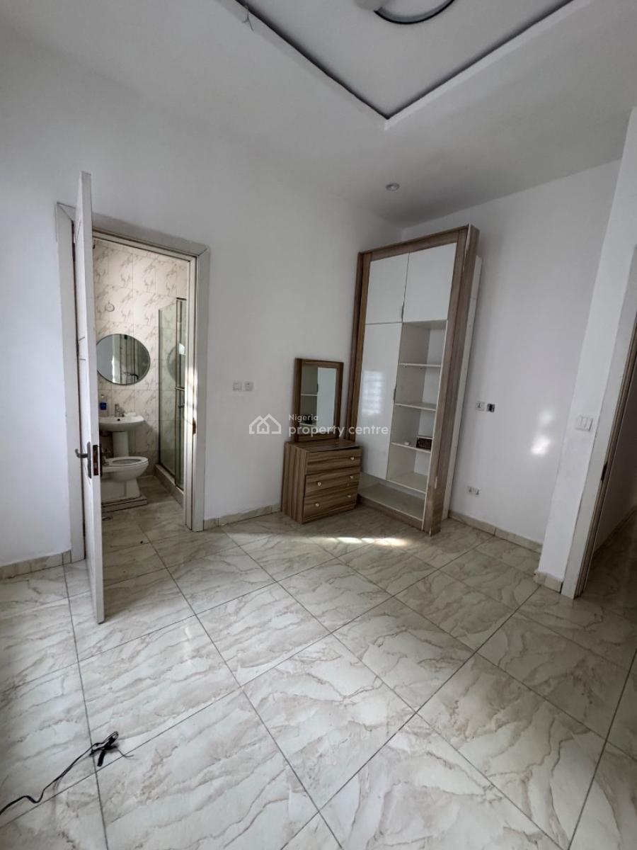 2 Bedroom Apartment, Oral Estate, Lekki Expressway, Lekki, Lagos, Flat / Apartment for Rent