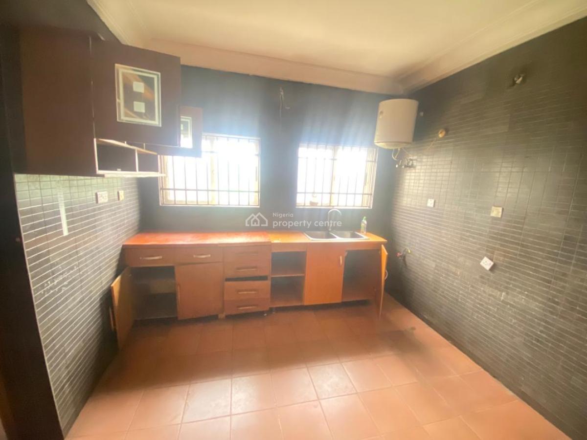 Self-service 3 Bedroom Flat  Lekki Phase 1, Off Tf Kuboye Lekki Right By Pinnacle Filling Station, Lekki Phase 1, Lekki, Lagos, Flat / Apartment for Rent