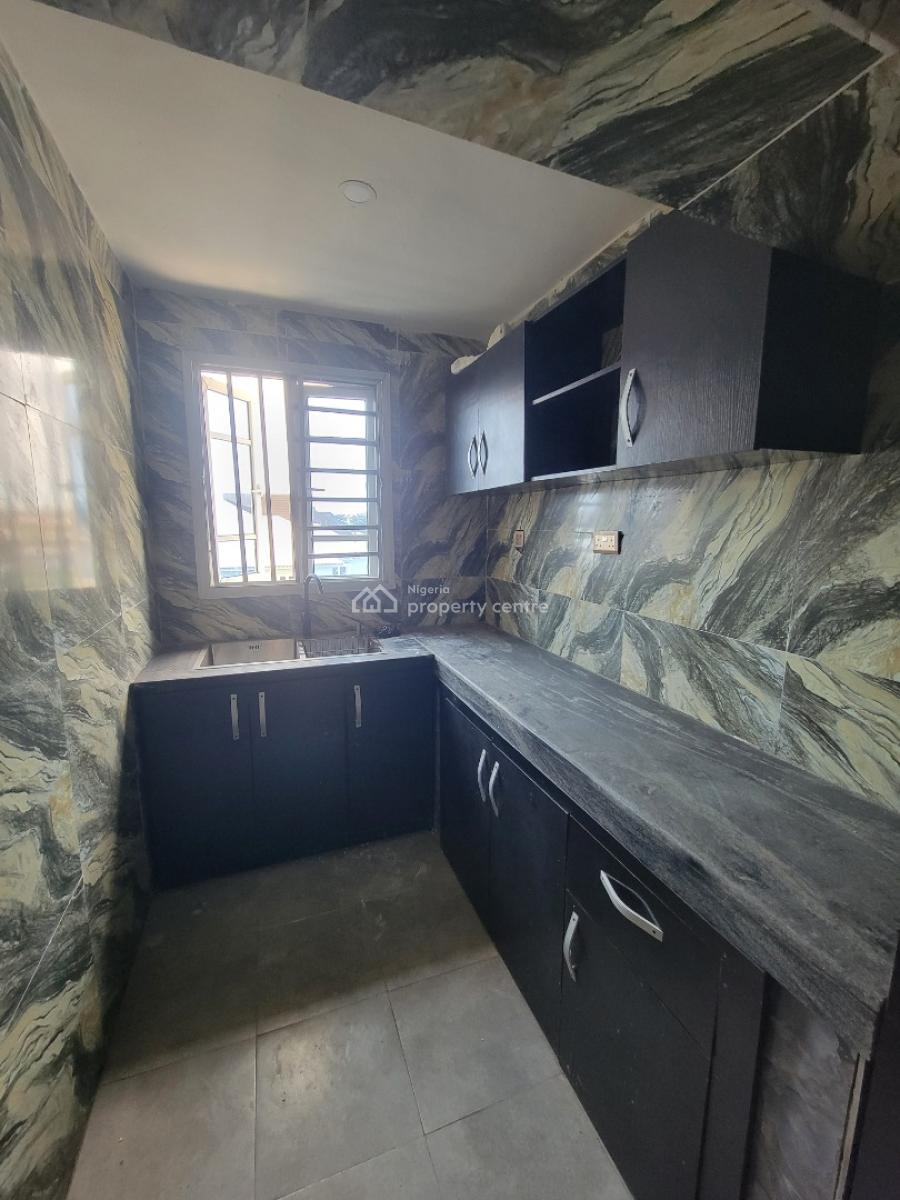 Spacious and Sharp 3 Bedroom Apartment (upstairs), Badore, Ajah, Lagos, Flat / Apartment for Rent