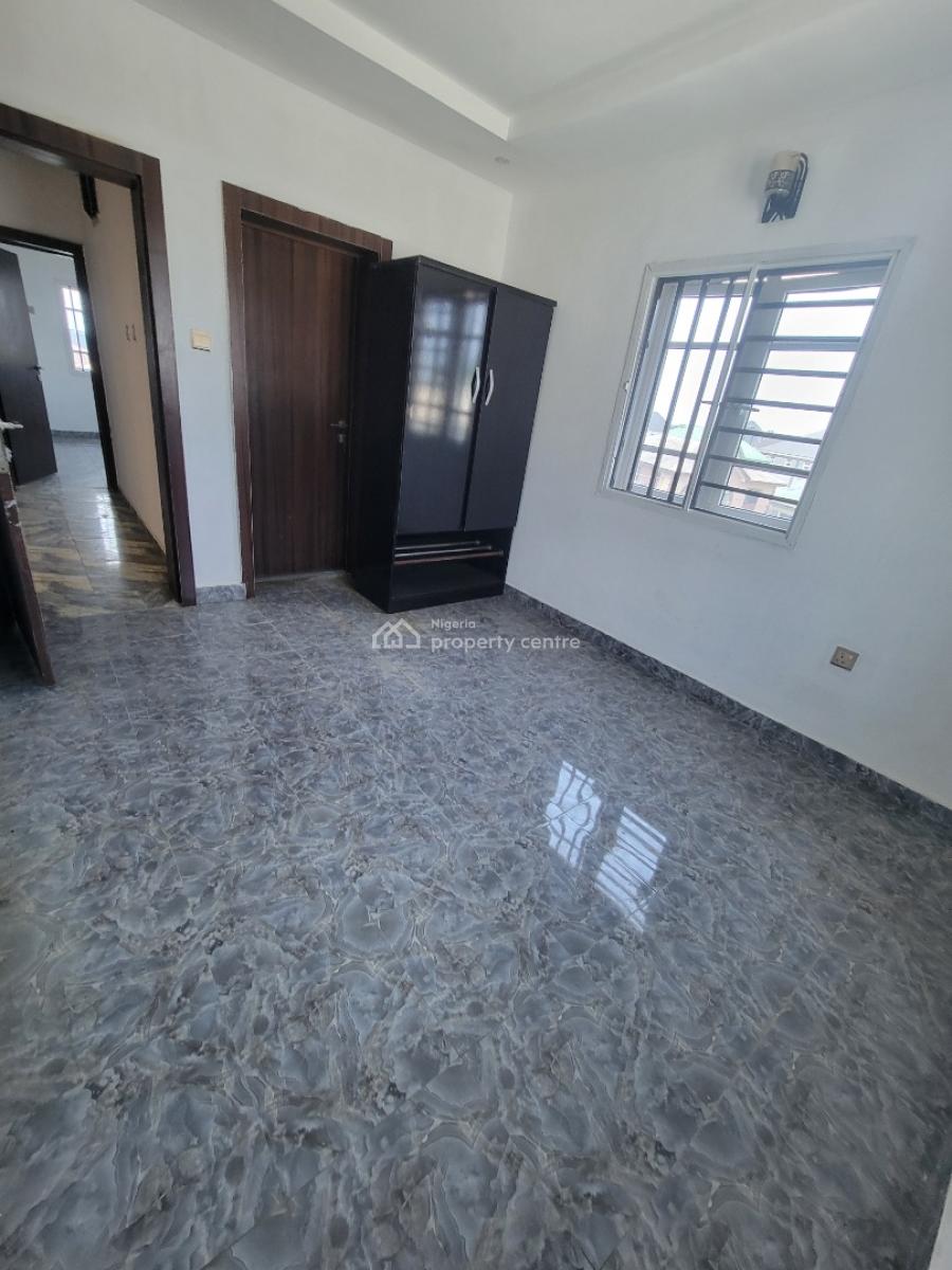 Spacious and Sharp 3 Bedroom Apartment (upstairs), Badore, Ajah, Lagos, Flat / Apartment for Rent