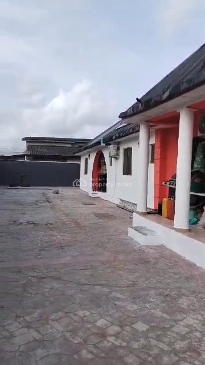 Decent 2 Nos of 2 Bedrooms Available, Last Igando Road Alimosho Lga Lagos State, Akesan, Alimosho, Lagos, Block of Flats for Sale