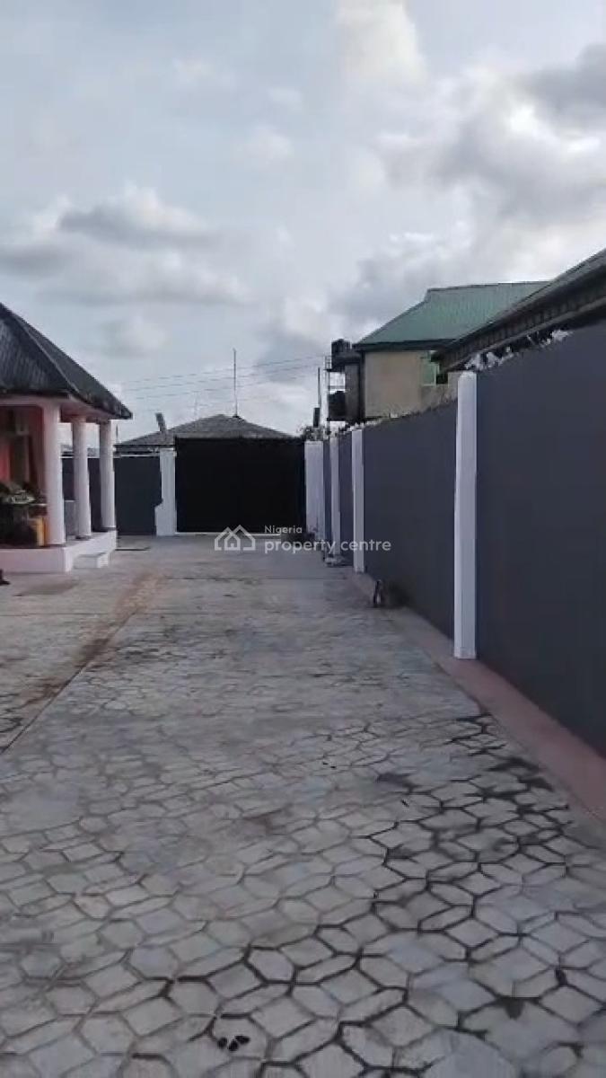 Decent 2 Nos of 2 Bedrooms Available, Last Igando Road Alimosho Lga Lagos State, Akesan, Alimosho, Lagos, Block of Flats for Sale