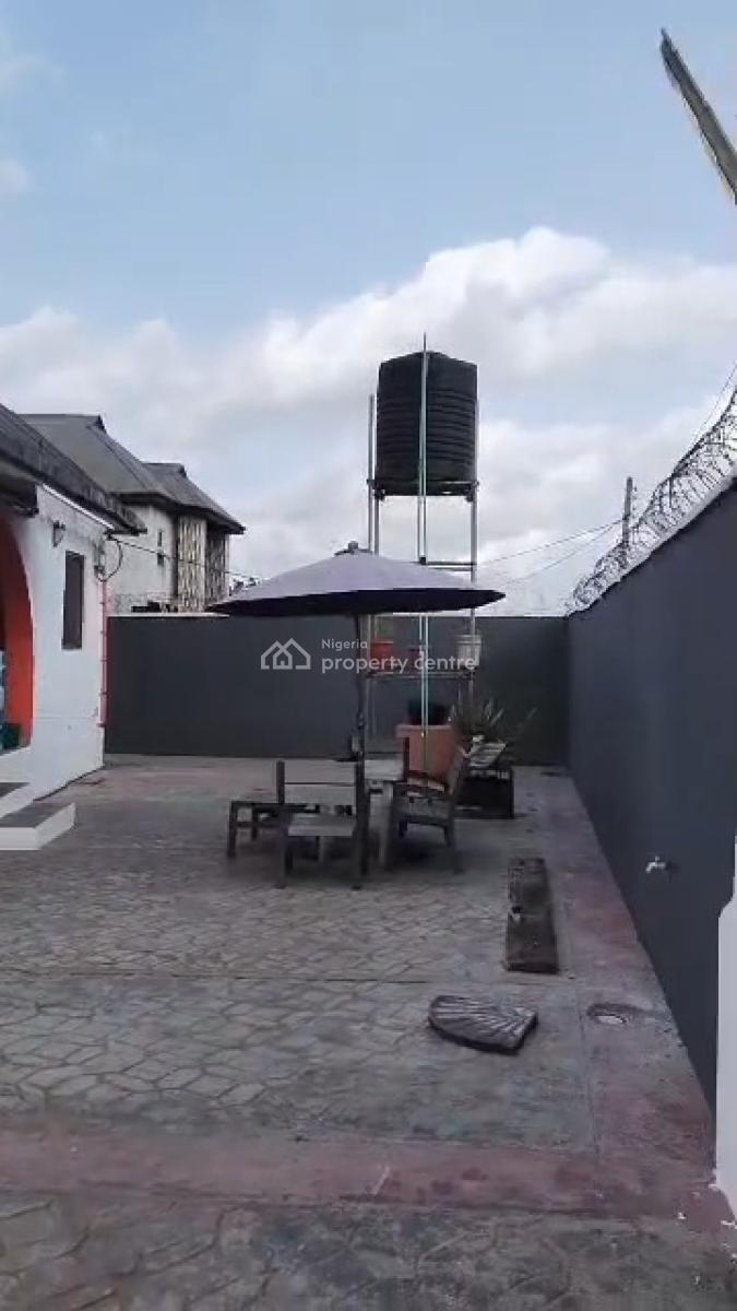Decent 2 Nos of 2 Bedrooms Available, Last Igando Road Alimosho Lga Lagos State, Akesan, Alimosho, Lagos, Block of Flats for Sale