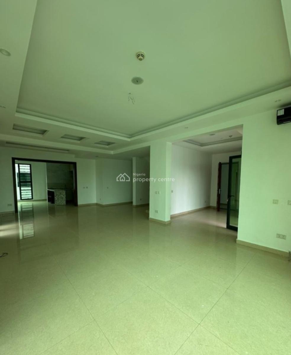Serviced with 24/7 Power Supply 4 Bedroom En-suite with an Open Fitted, Ikoyi, Lagos, House for Rent