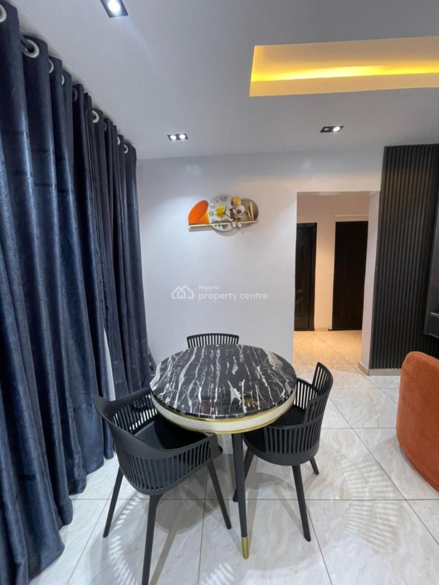 Cozy 2 Bedroom Apartment, Yaba, Lagos, Flat / Apartment Short Let