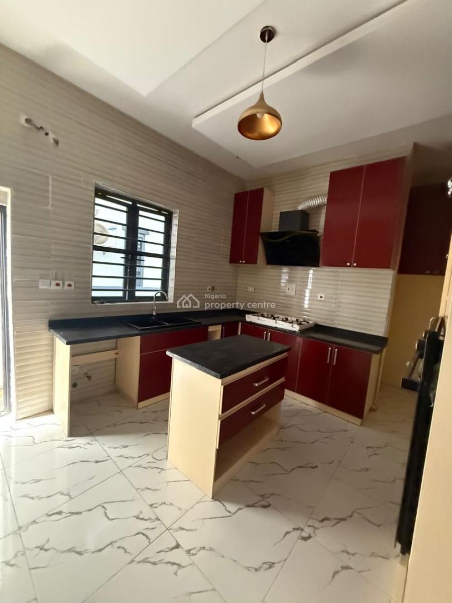 Semi Master Bedroom, Orchid Royal Pine Estate, Lekki, Lagos, Flat / Apartment for Rent