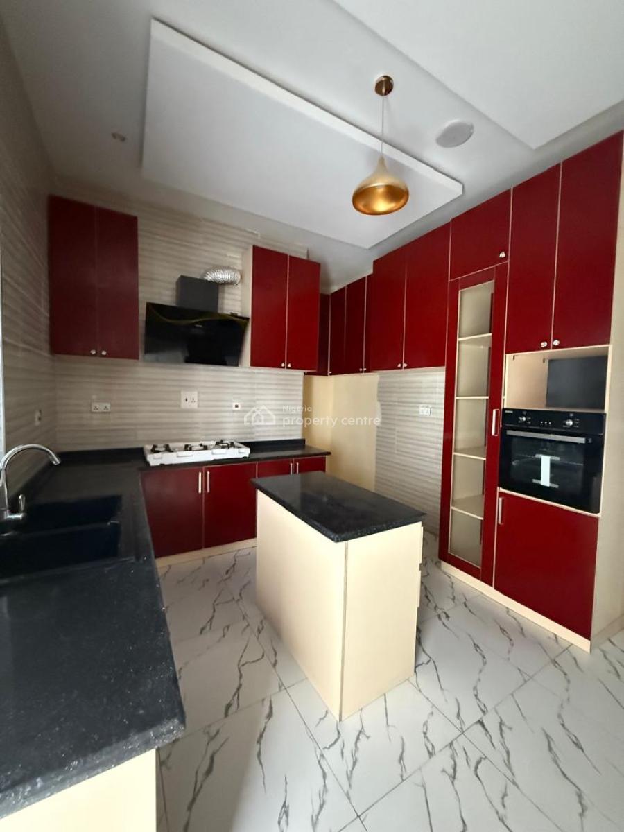 Semi Master Bedroom, Orchid Royal Pine Estate, Lekki, Lagos, Flat / Apartment for Rent