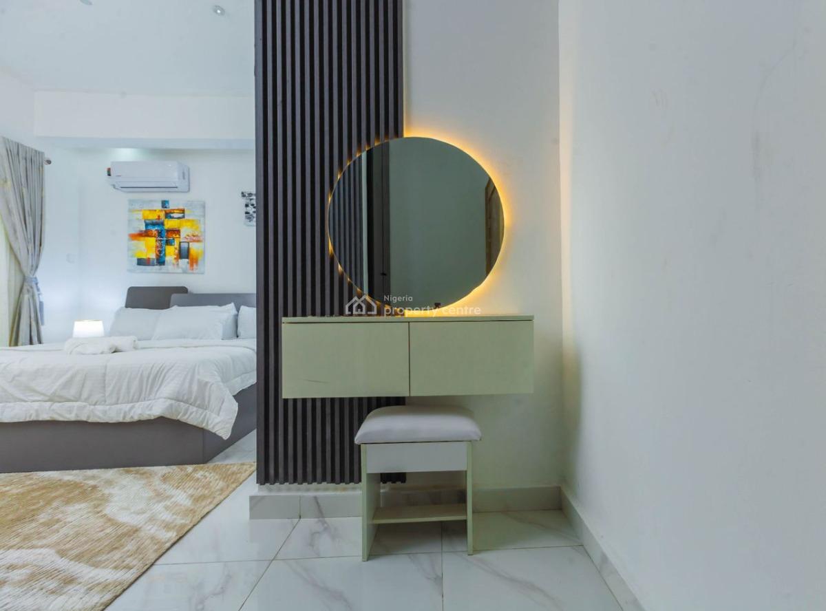 Luxury Two Bedroom Cozy Apartment, Lekki Phase 1, Lekki, Lagos, Flat / Apartment for Rent