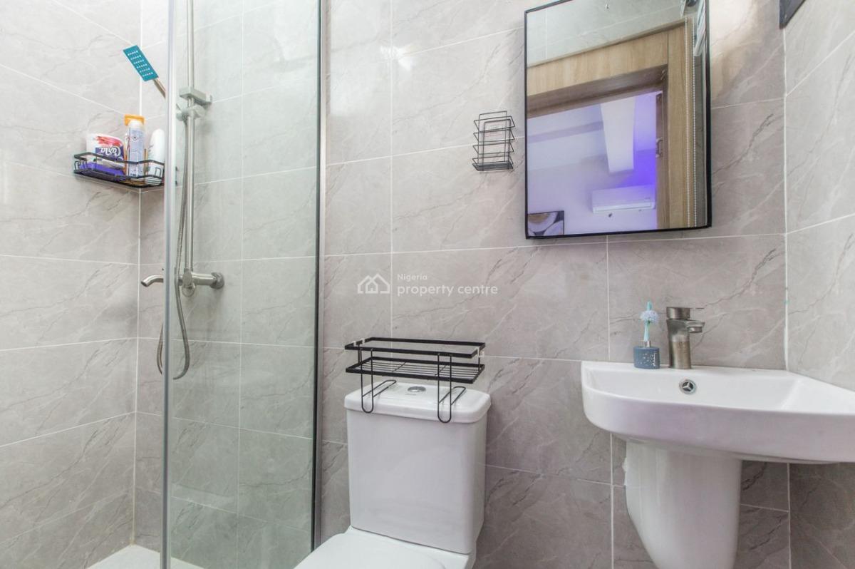 Luxury Two Bedroom Cozy Apartment, Lekki Phase 1, Lekki, Lagos, Flat / Apartment for Rent