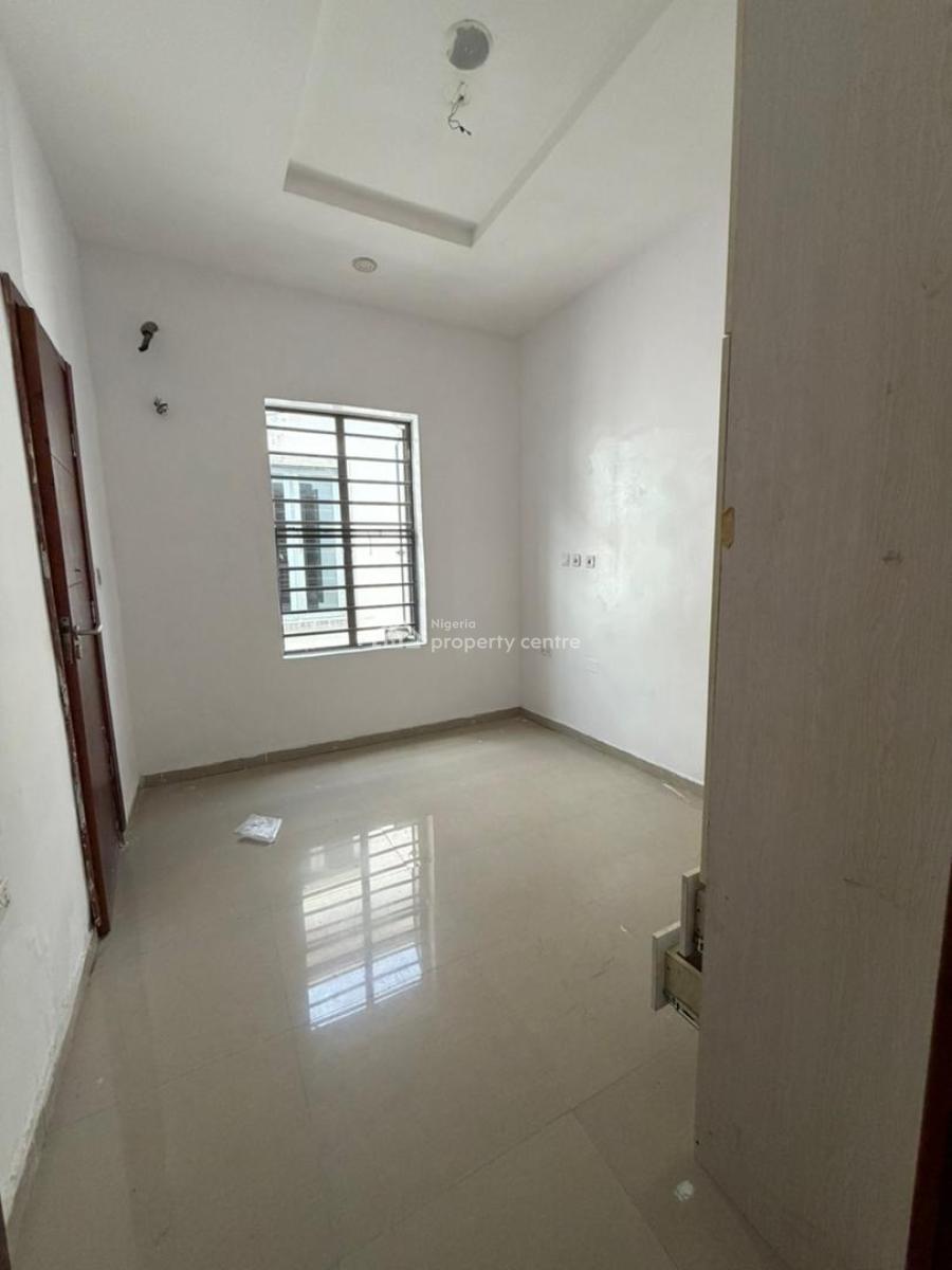 a Room in Shared Apartment, Orchid Lekki Royal Pine Estate, Lekki, Lagos, Flat / Apartment for Rent