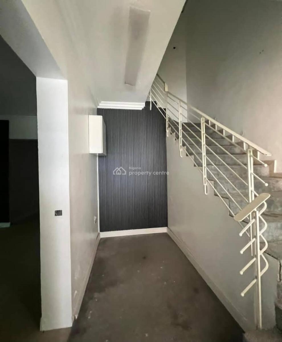 Commercial 4bedroom Detached Duplex with Bq, Lekki Phase 1, Lekki, Lagos, Commercial Property for Rent