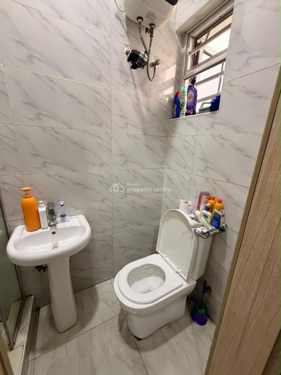 Single Room Downstairs with Open Parlor and Shared Kitchen( Female), Orchid Road, Lekki, Lagos, Self Contain (single Rooms) for Rent