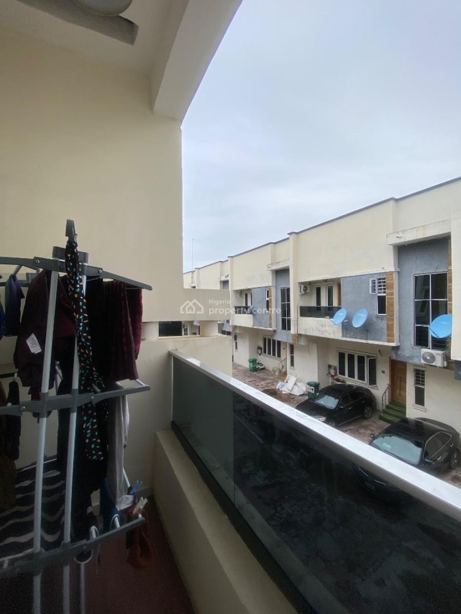 Master Bed with Mini Palor Space, Orchid Road Royal Pine Estate, Lekki, Lagos, Flat / Apartment for Rent