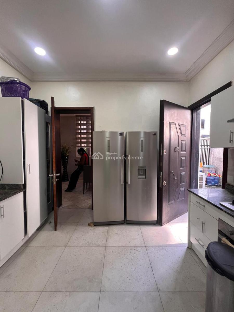 3 Bedroom Semi-detached Duplex with Bq in a Secured Estate, 3 Bedroom Semi-detached Duplex with Bq in a Secured Estate, Ikoyi, Lagos, Semi-detached Duplex for Rent