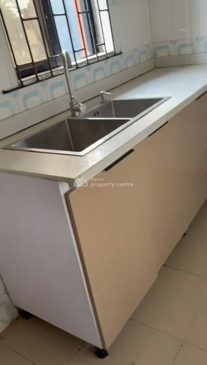 Splendid 2 Bedroom Apartment (upstair), Off Allen Avenue, Allen, Ikeja, Lagos, Flat / Apartment for Rent