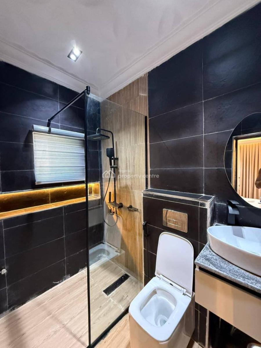 3 Bedroom Apartment with Ps5, Swimming Pool,air Hockey, 24/7 Security, Lekki Phase 1, Lekki, Lagos, Flat / Apartment Short Let