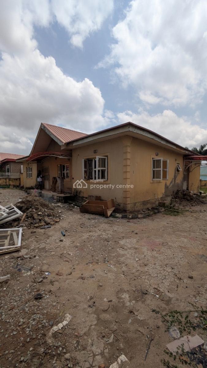Spacious 3bedroom Detached Bungalow with Space for Bq, Sunnyvale Estate, Dakwo, Abuja, Detached Bungalow for Sale