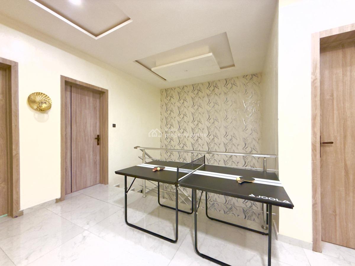 Fully Furnished & Service 3bedroom Terrace Duplex with Office Space, Ikate By Meadow School Road Ikate, Ikate Elegushi, Lekki, Lagos, Terraced Duplex for Rent