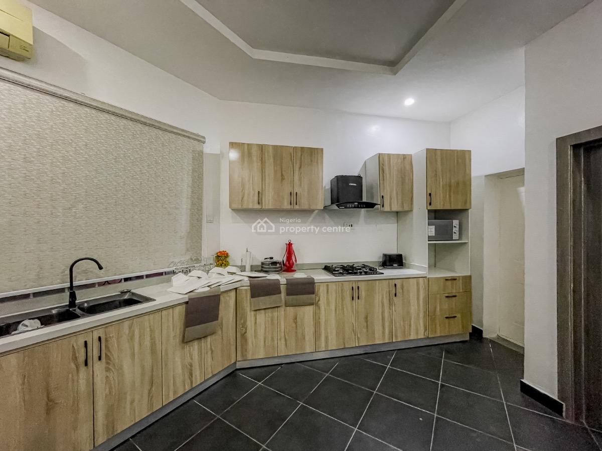 4 Units of 3 Bedroom Apartments with Swimming Pool and Snooker Board, Fatai Idowu Arobieke, Off Admiralty Road, Lekki Phase 1, Lekki, Lagos, Flat / Apartment Short Let