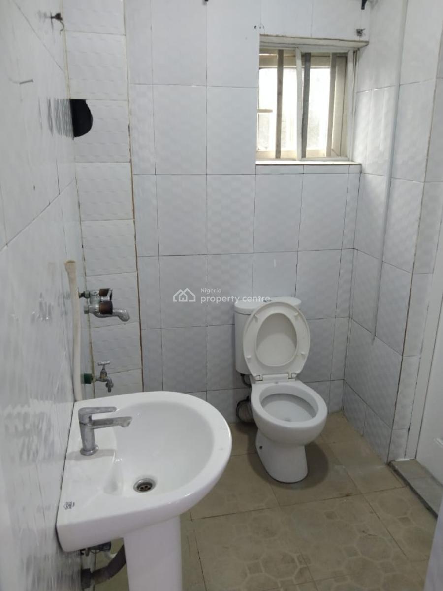 Open Space Shop, Commercial Avenue, Sabo, Yaba, Lagos, Shop for Rent