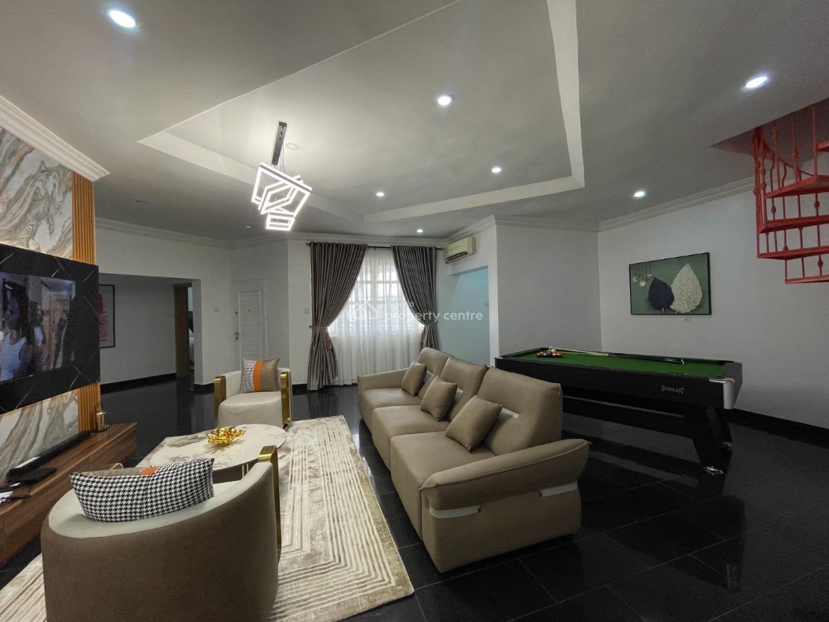 Cozy 3 Bedroom Penthouse with Swimming Pool and Snooker Board, Fatai Idowu Arobieke, Off Admiralty Road, Lekki Phase 1, Lekki, Lagos, Flat / Apartment Short Let