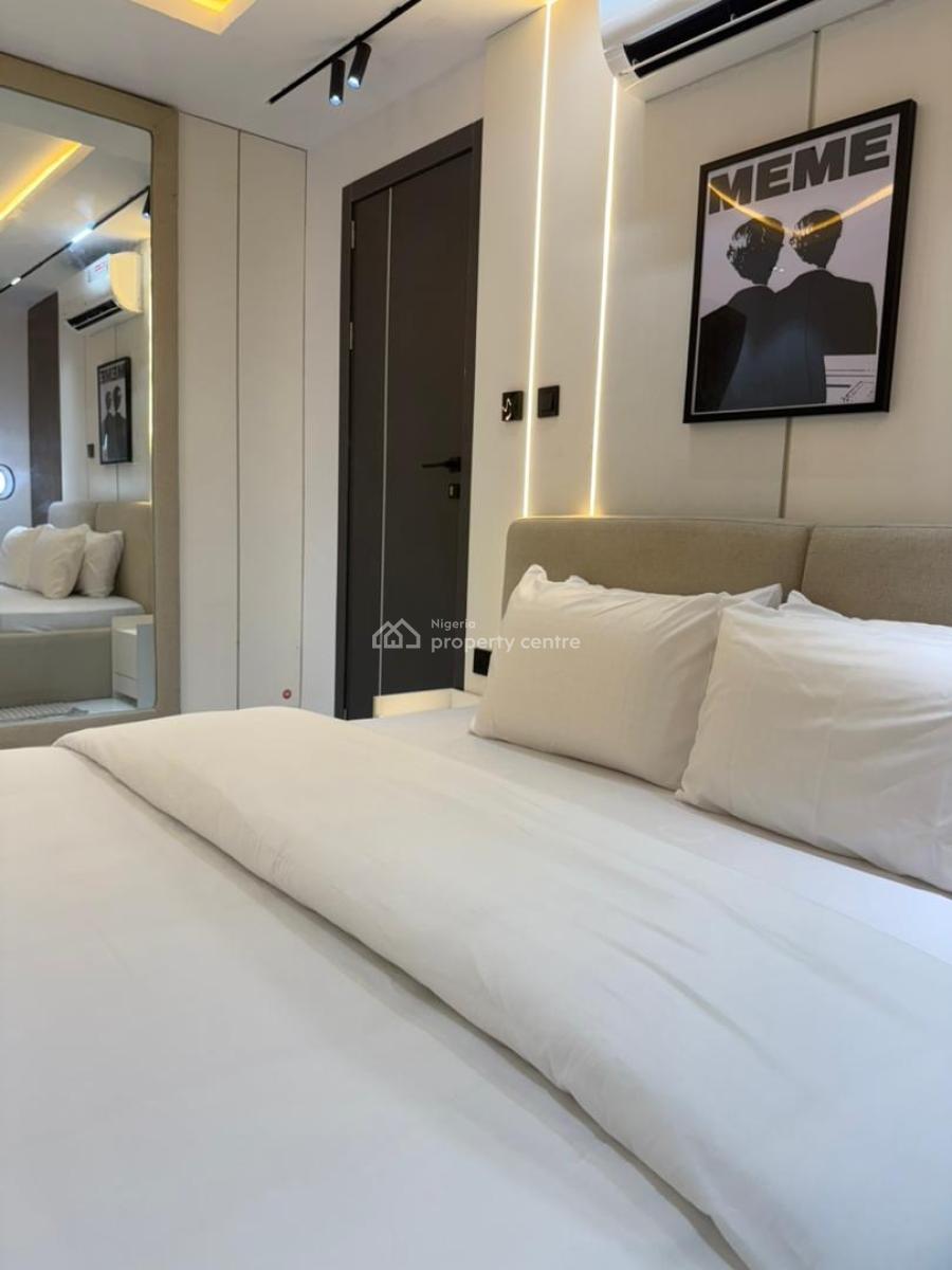 Luxuriously Furnished One Bed in a Nice Estate, Lekki Phase 1, Lekki, Lagos, Flat / Apartment Short Let
