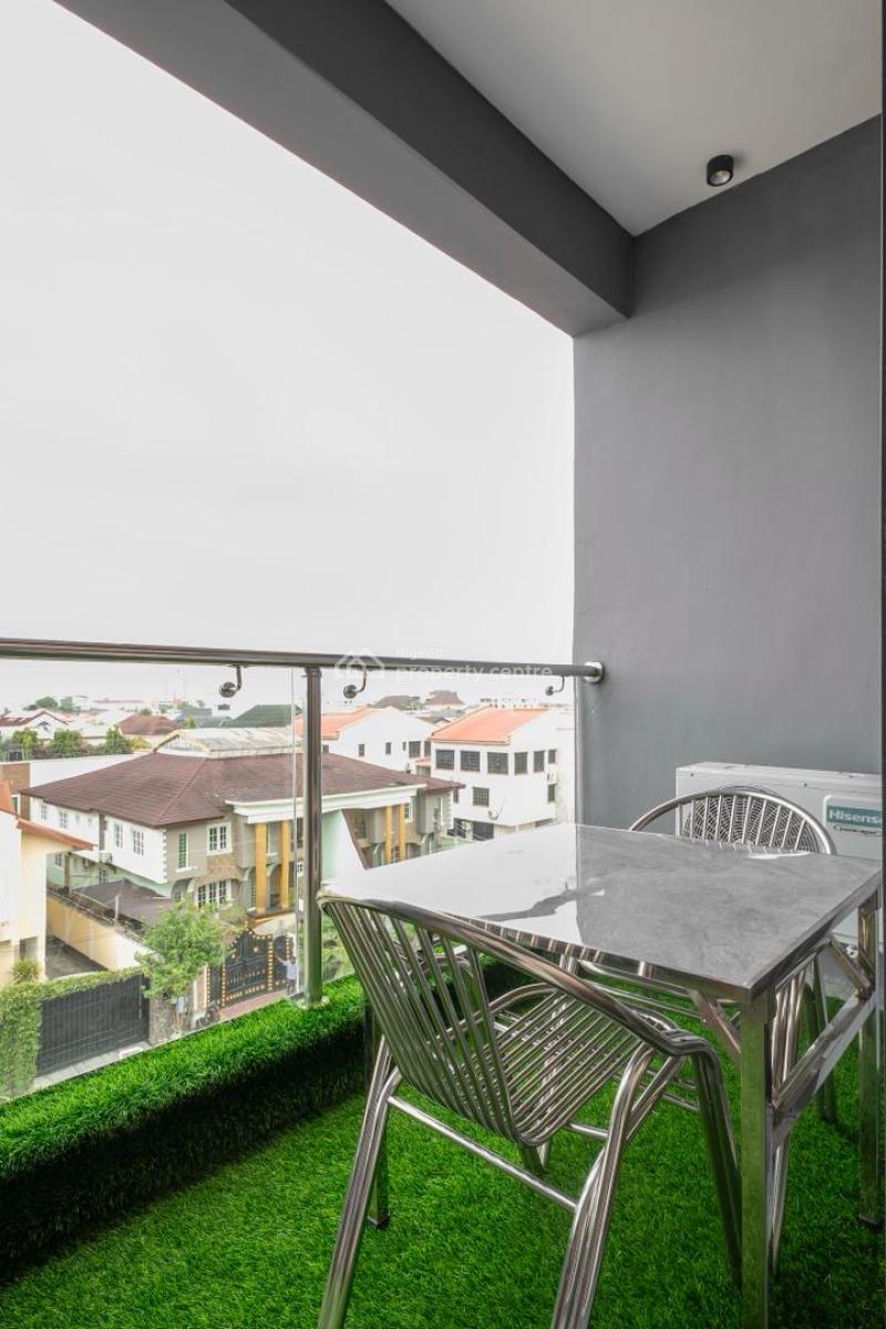 Luxuriously Furnished One Bed in a Nice Estate, Lekki Phase 1, Lekki, Lagos, Flat / Apartment Short Let