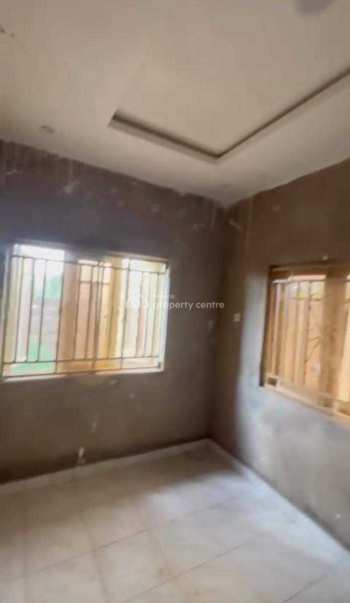 Executive 3 Bedroom Flat with Rooms En-suite and Spacious Kitchen, Aboru, Iyana Ipaja, Ipaja, Lagos, Flat / Apartment for Rent