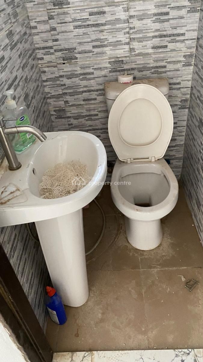 Renovated Two Bedrooms Flat, Jahi, Abuja, Flat / Apartment for Rent
