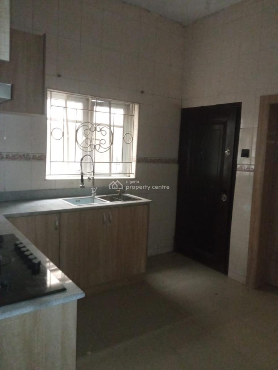 Luxury 5 Bedroom Duplex + Bq with Excellent Facility, Secured Estate Off Chevron Drive, Lekki, Lagos, Detached Duplex for Sale