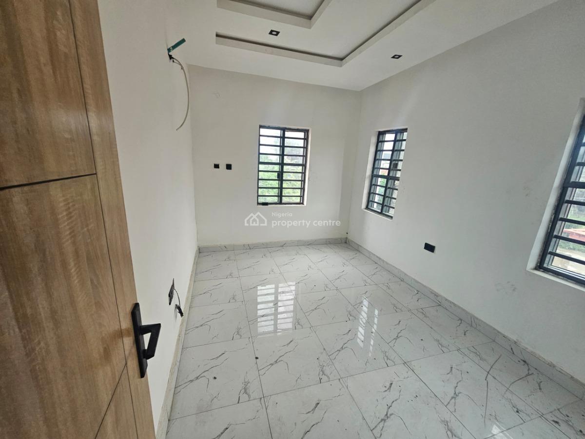 2 Bedroom Apartment, Yaba, Lagos, Flat / Apartment for Rent