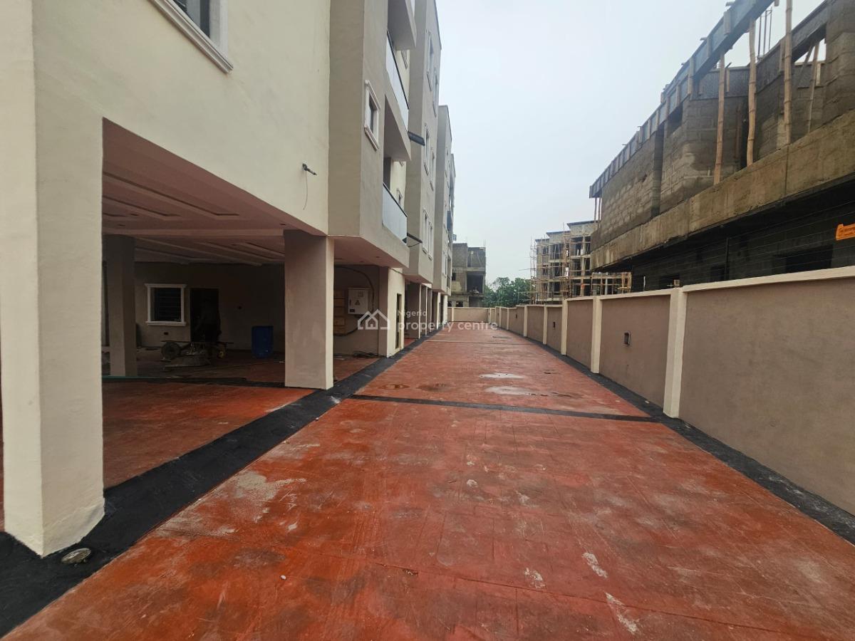 2 Bedroom Apartment, Yaba, Lagos, Flat / Apartment for Sale