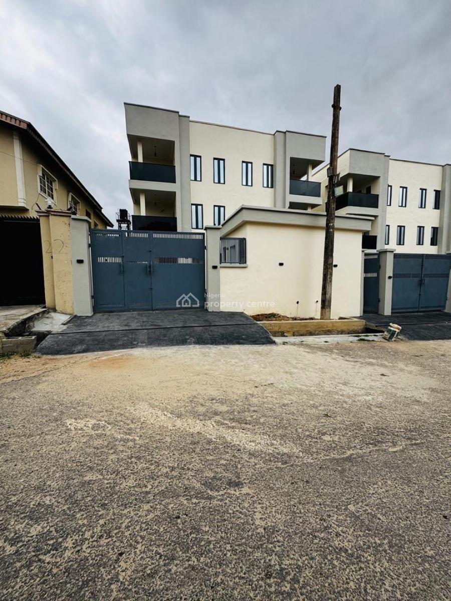 Luxuriously Finished 5 Bedroom Semi Detached Duplex Plus Bq, Luxuriously Built 5 Bedroom Semi Detached Duplex in a Serene Estate, Gra Phase 1, Magodo, Lagos, Semi-detached Duplex for Sale