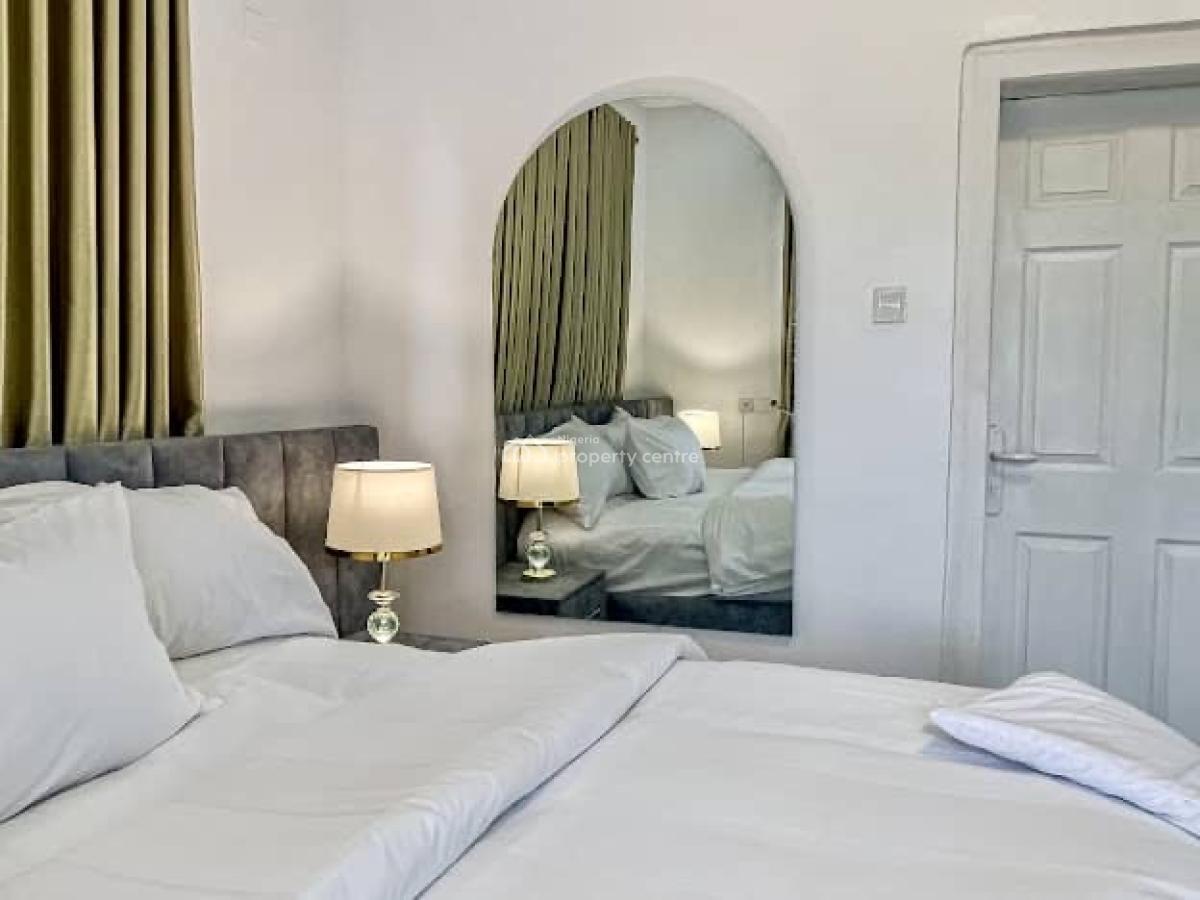 Beautiful Studio Apartment with Swimming Pool, Fatai Idowu Arobieke, Off Admiralty Road, Lekki Phase 1, Lekki, Lagos, Self Contain (single Rooms) Short Let