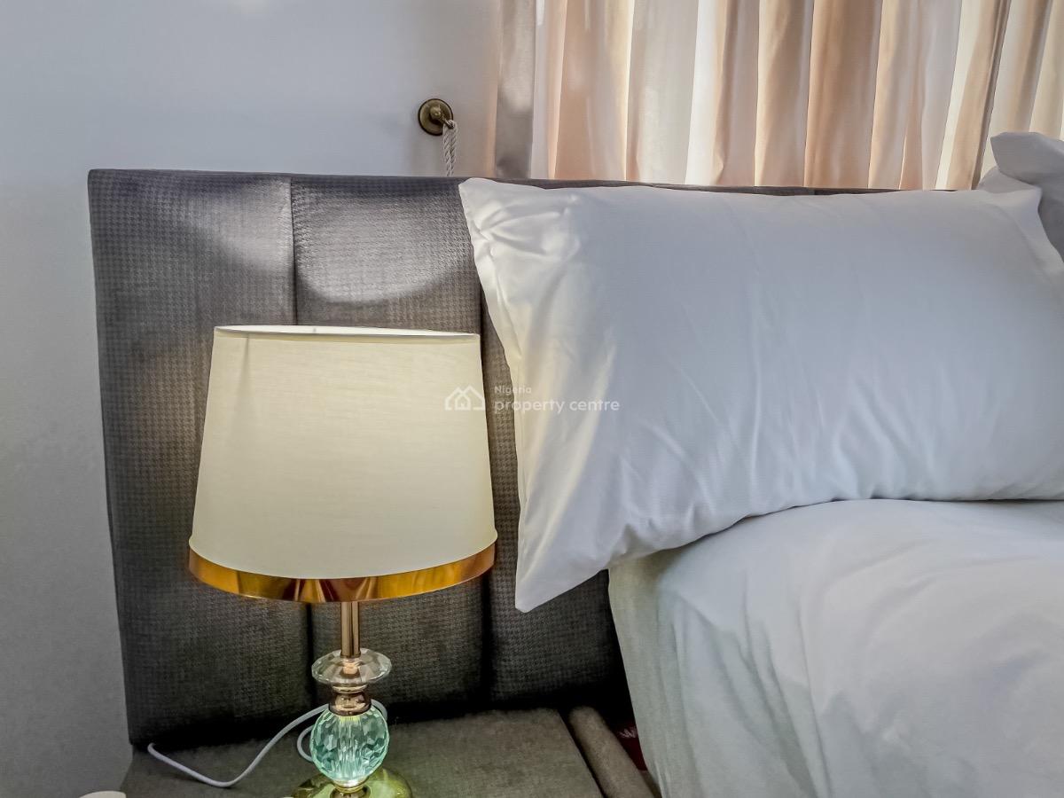 Beautiful Studio Apartment with Swimming Pool, Fatai Idowu Arobieke, Off Admiralty Road, Lekki Phase 1, Lekki, Lagos, Self Contain (single Rooms) Short Let
