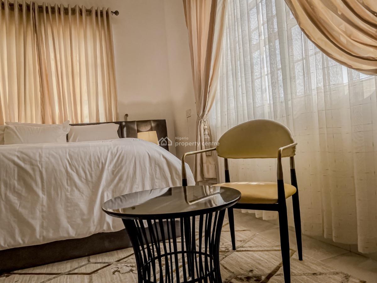 Beautiful Studio Apartment with Swimming Pool, Fatai Idowu Arobieke, Off Admiralty Road, Lekki Phase 1, Lekki, Lagos, Self Contain (single Rooms) Short Let