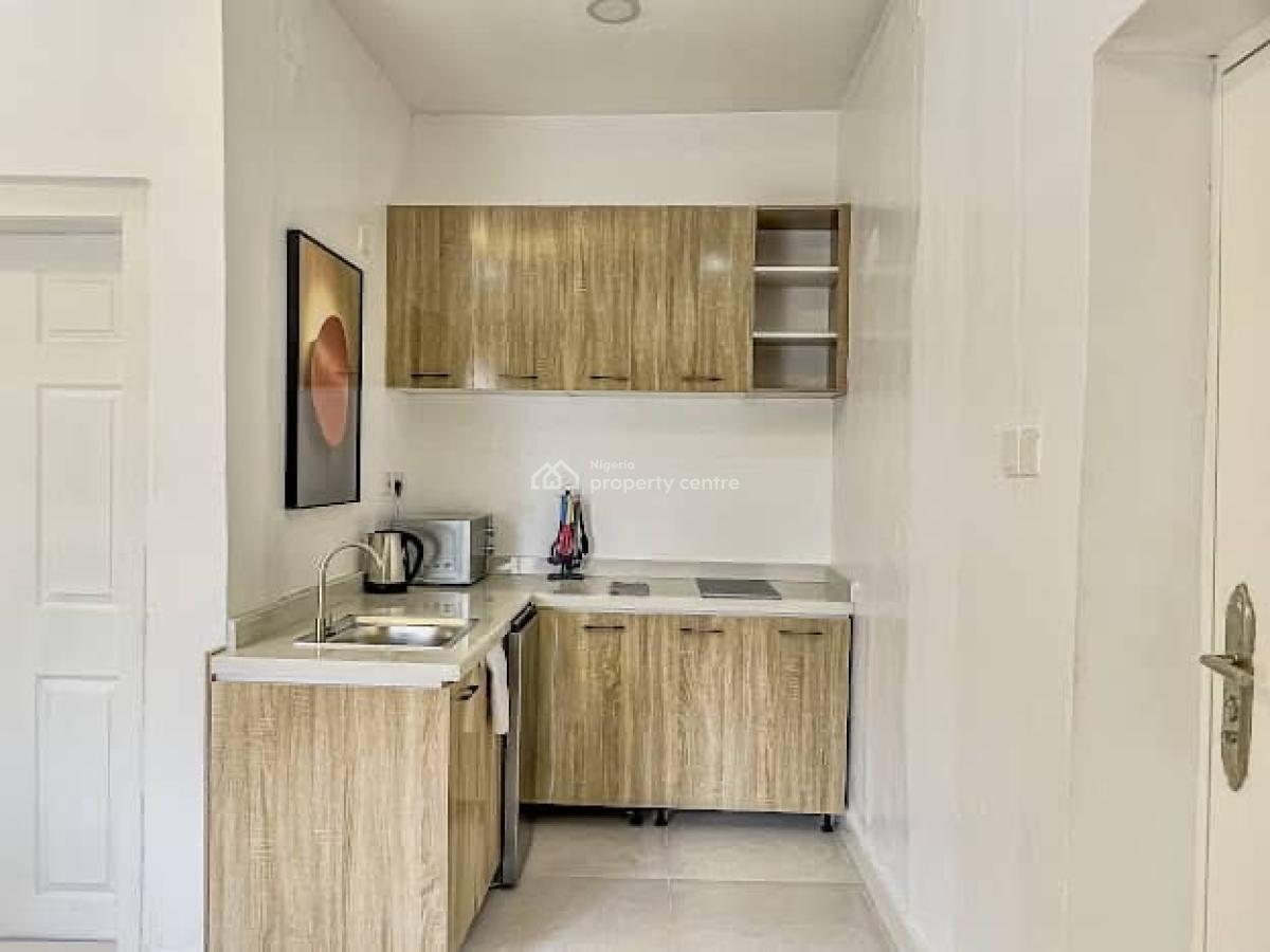 Beautiful Studio Apartment with Swimming Pool, Fatai Idowu Arobieke, Off Admiralty Road, Lekki Phase 1, Lekki, Lagos, Self Contain (single Rooms) Short Let
