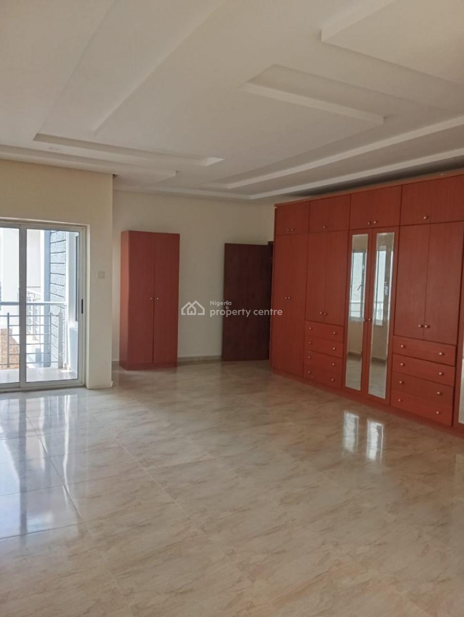5bedroom Terrace Duplex with Bq, Tarred Road, Guzape District, Abuja, Terraced Duplex for Rent