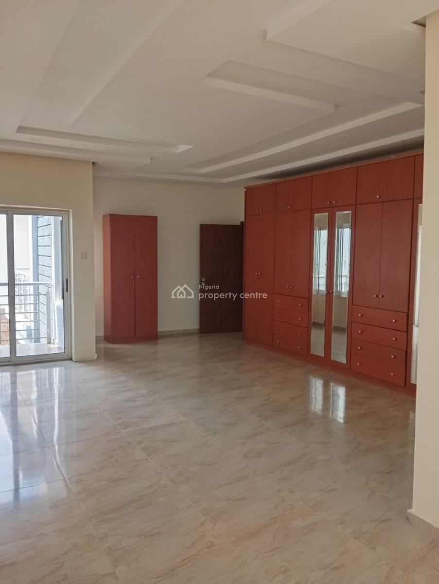 5bedroom Terrace Duplex with Bq, Tarred Road, Guzape District, Abuja, Terraced Duplex for Rent