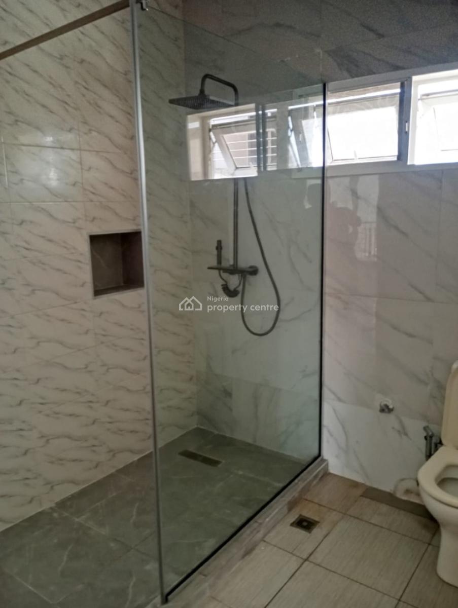 5bedroom Terrace Duplex with Bq, Tarred Road, Guzape District, Abuja, Terraced Duplex for Rent
