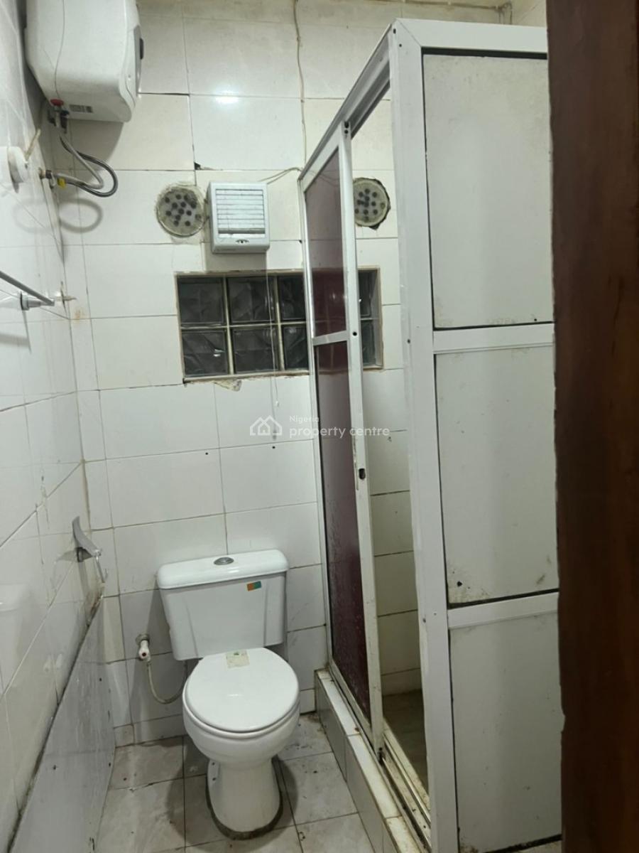 Well Maintained Mini Flat, Off Admiralty Way, Lekki Phase 1, Lekki, Lagos, Mini Flat (room and Parlour) for Rent