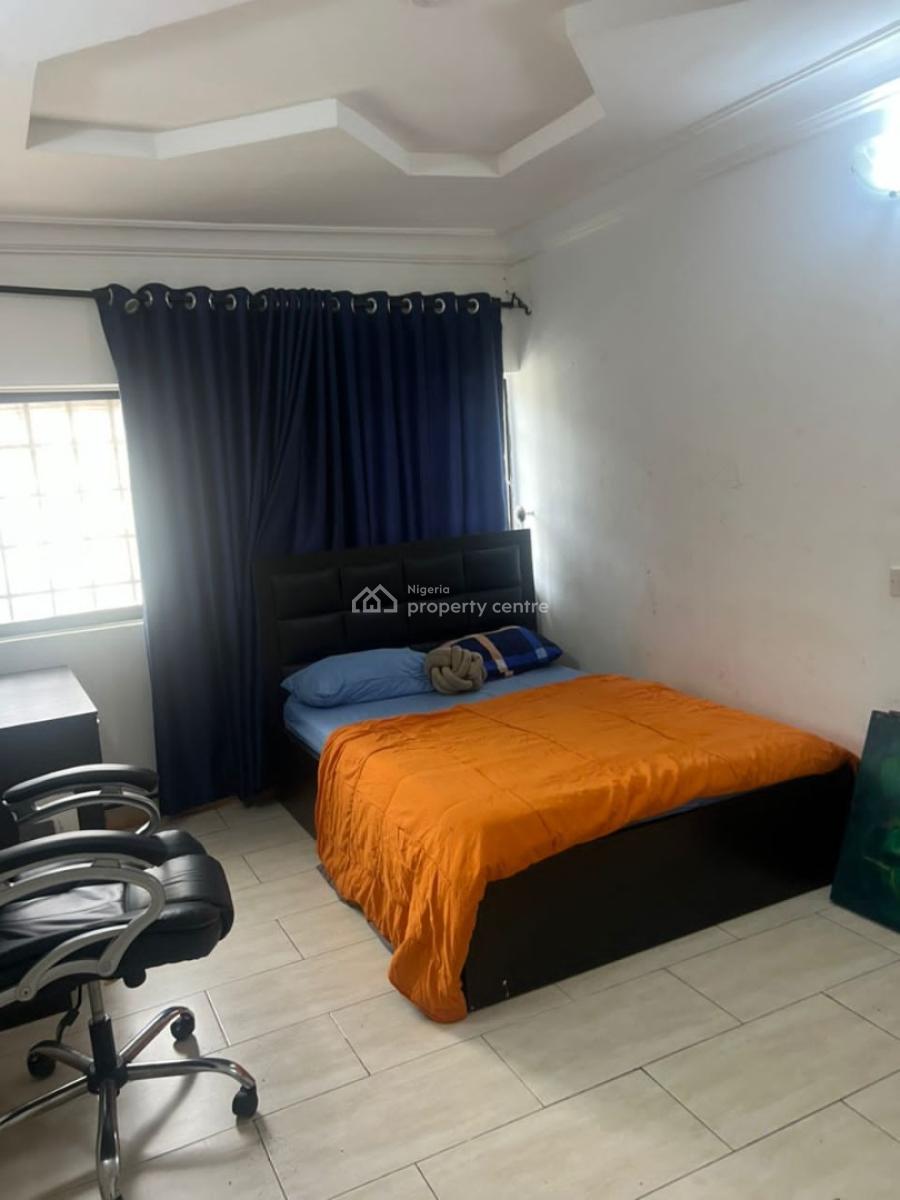 Well Maintained Mini Flat, Off Admiralty Way, Lekki Phase 1, Lekki, Lagos, Mini Flat (room and Parlour) for Rent